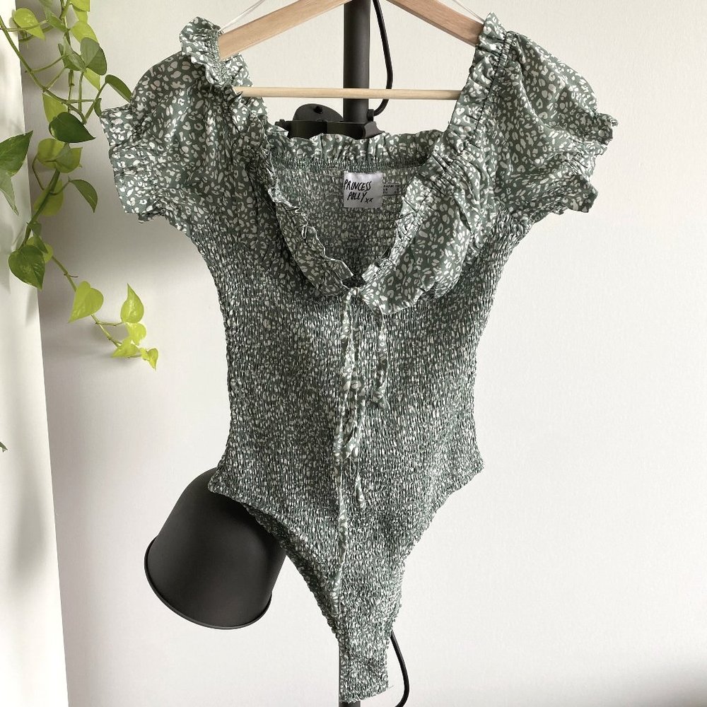 Princess Polly - Asha Bodysuit - Women's US 8 - Sage & White